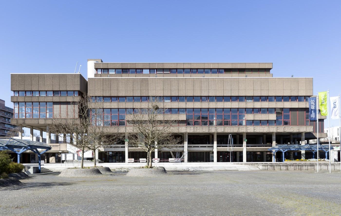 Frontansicht Zentralbibliothek Ruhr-Universität Bochum