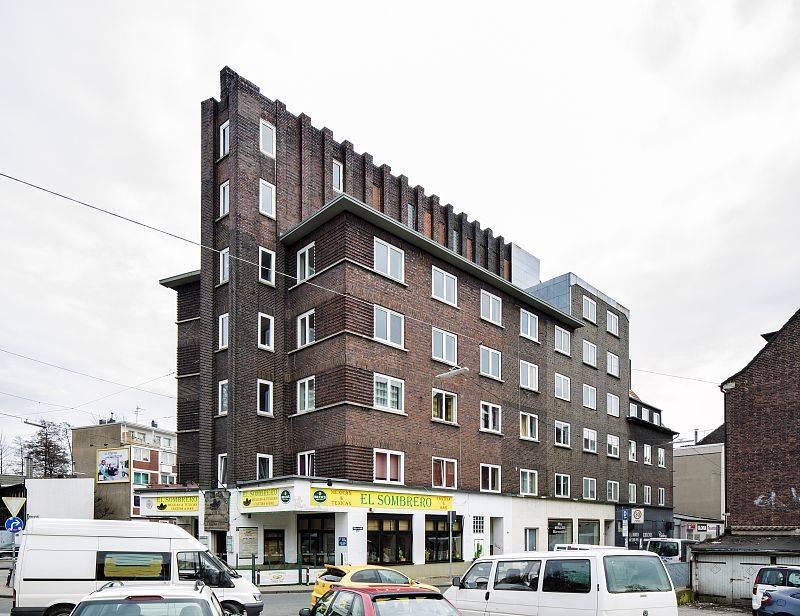 Seitenansicht Wohn- und Geschäftshaus "Ringeck" 