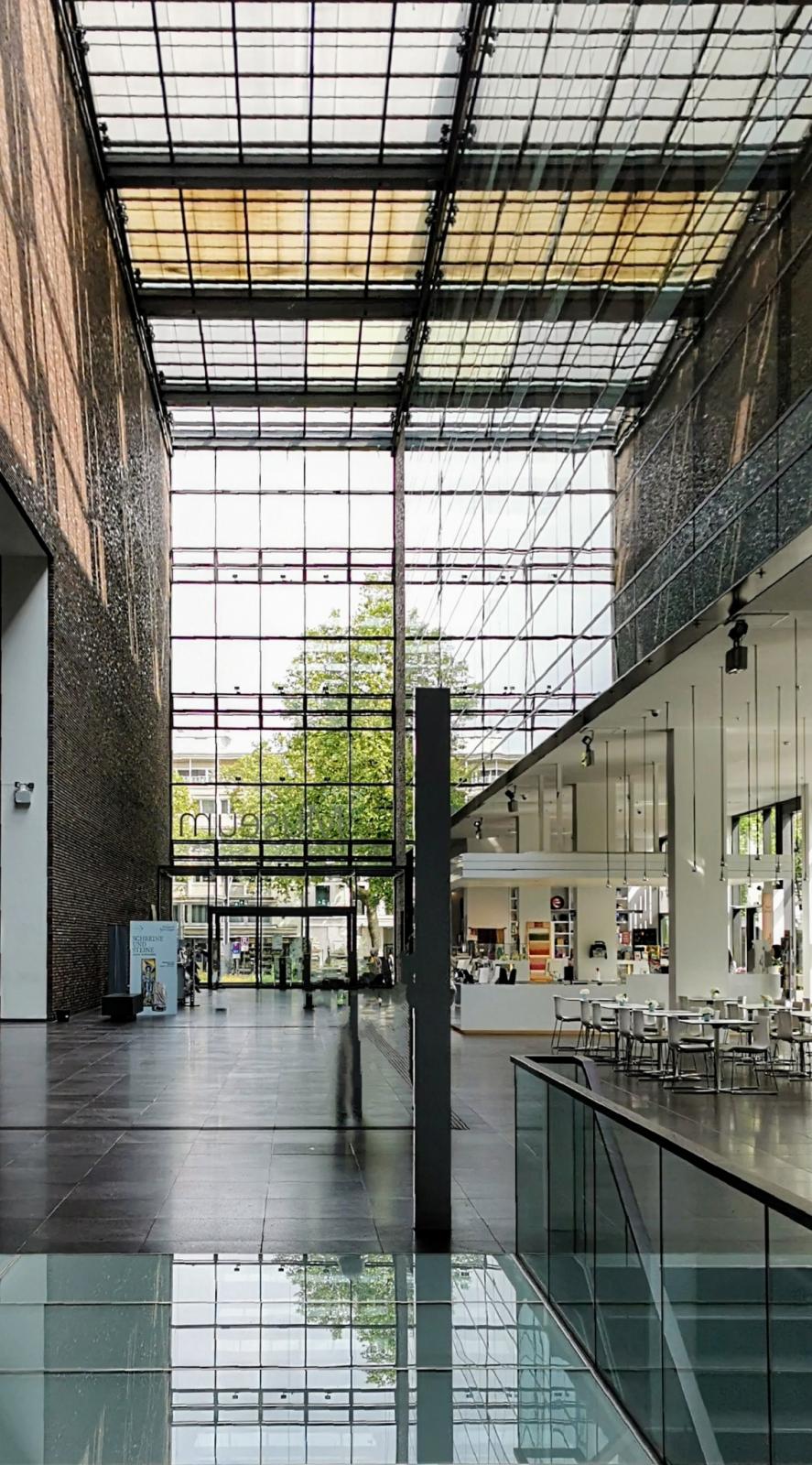 Die Eingangshalle des Kulturquartiers
