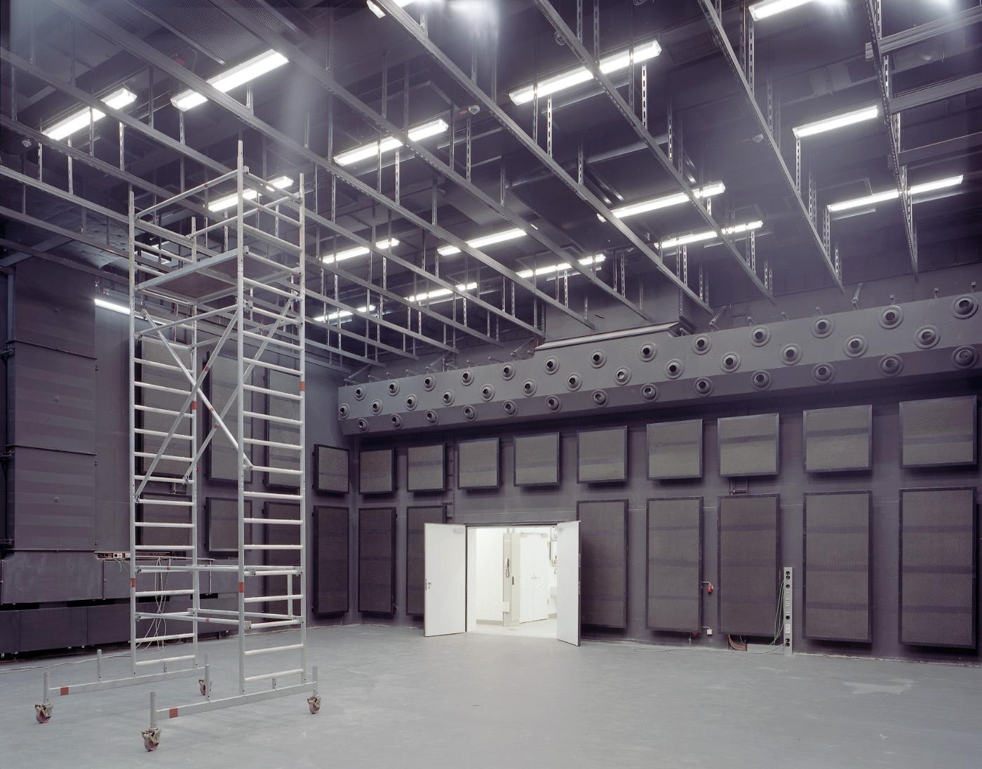 Zweigeschossiges Studio im südlichen Gebäude