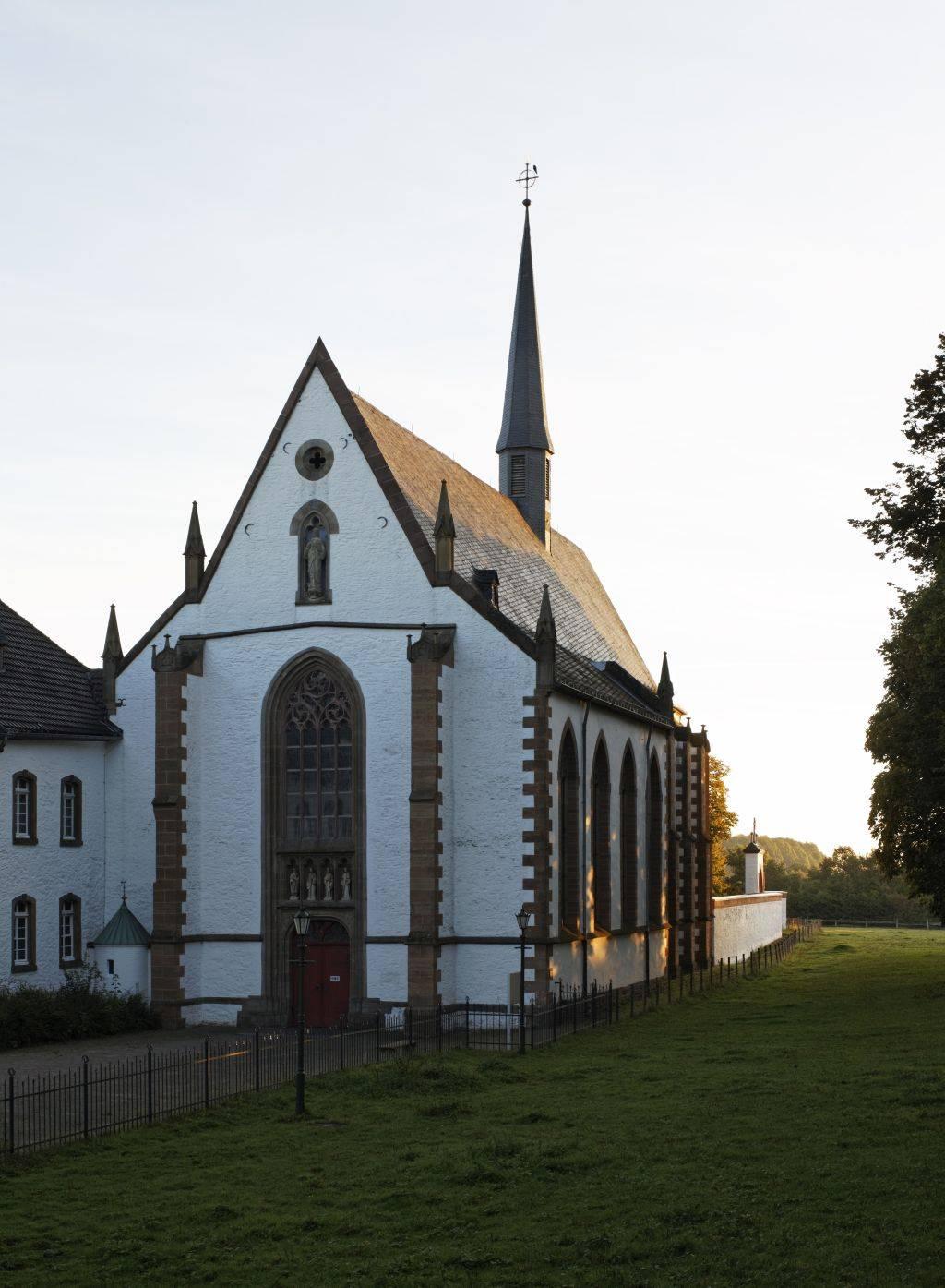 Klosterkirche von Südwesten