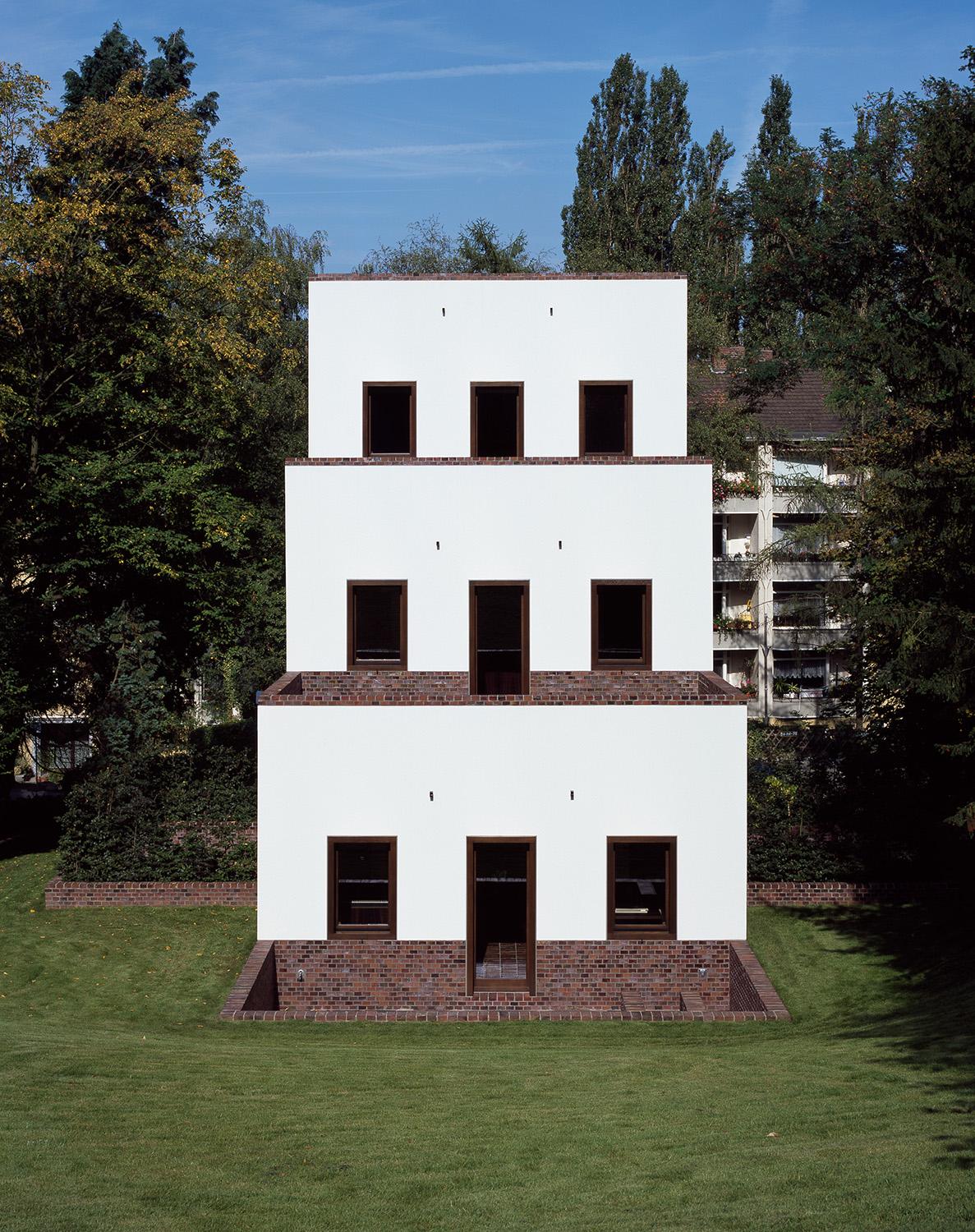 Haus Hundertacht Bonn, Rückansicht