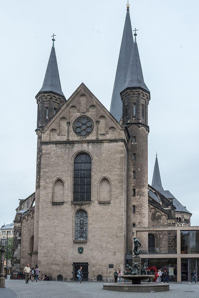 Westfassade Bonner Münster