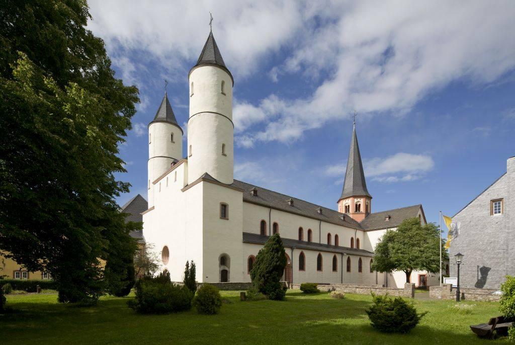 Klosterkirche von Südwesten