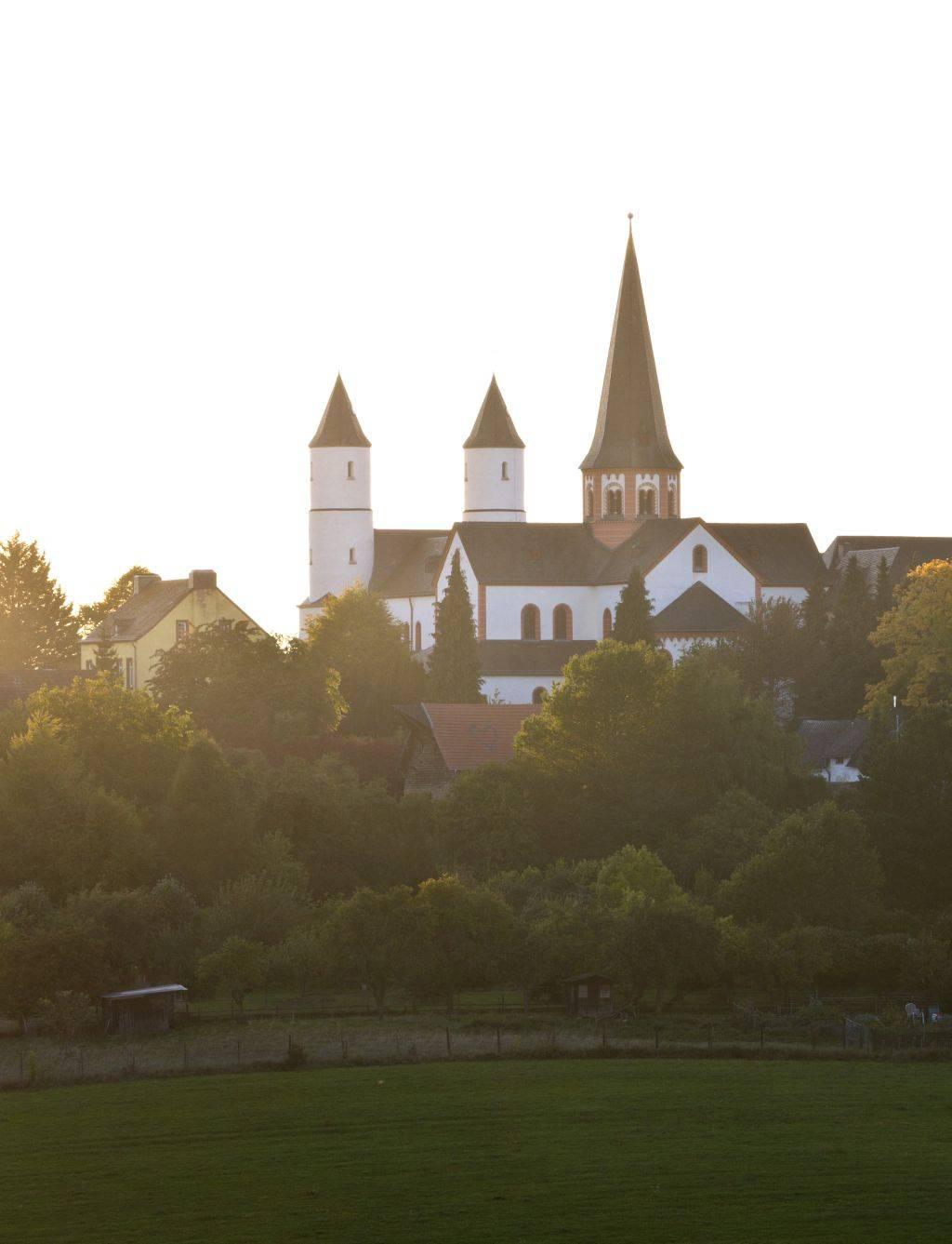 Blick von Südosten bei Sonnenuntergang