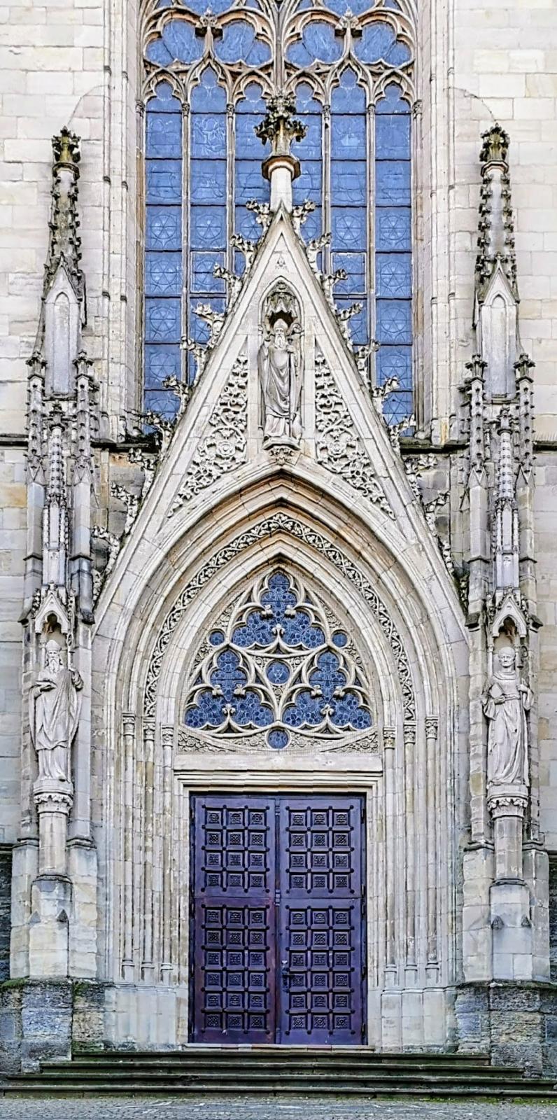 Westportal der Propstei- und Wallfahrtskirche St. Ludgerus