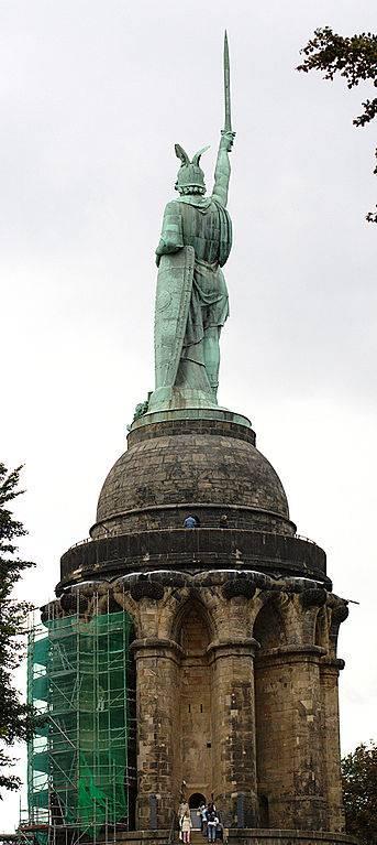 Rückansicht Hermannsdenkmal, Eingang