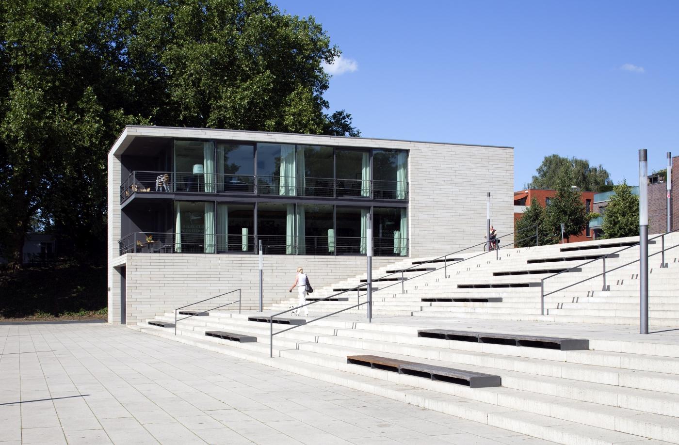 Gebäude des Segelclubs