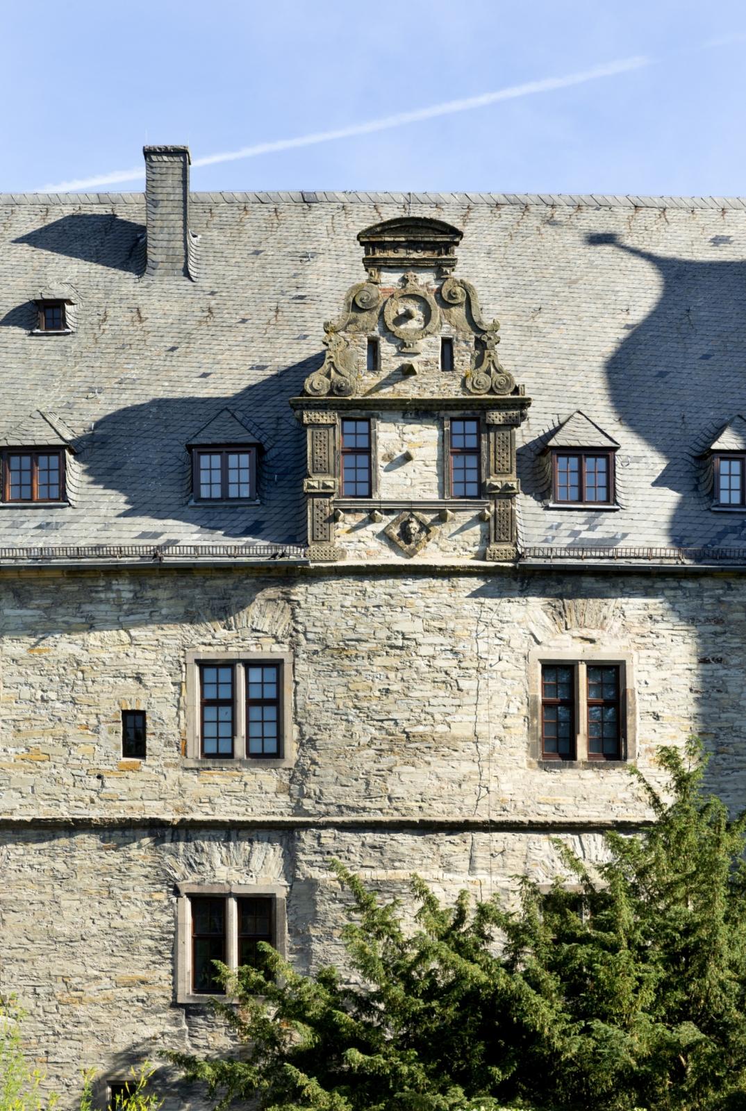 Fassadenausschnitt mit Ziergiebel