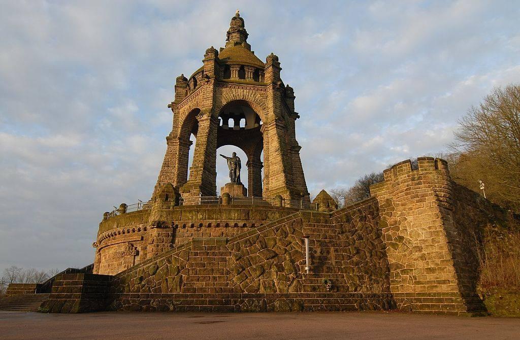 Gesamtansicht Denkmal Kaiser Wilhelm