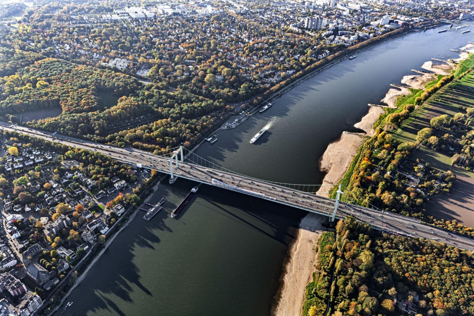 Rodenkirchener Brücke von oben