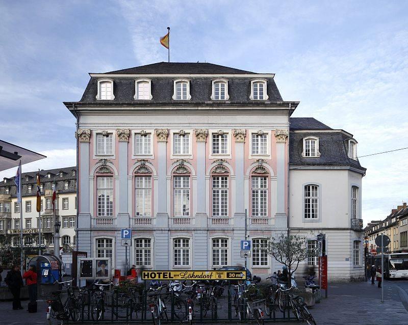 Seitenansicht Bonner Rathaus