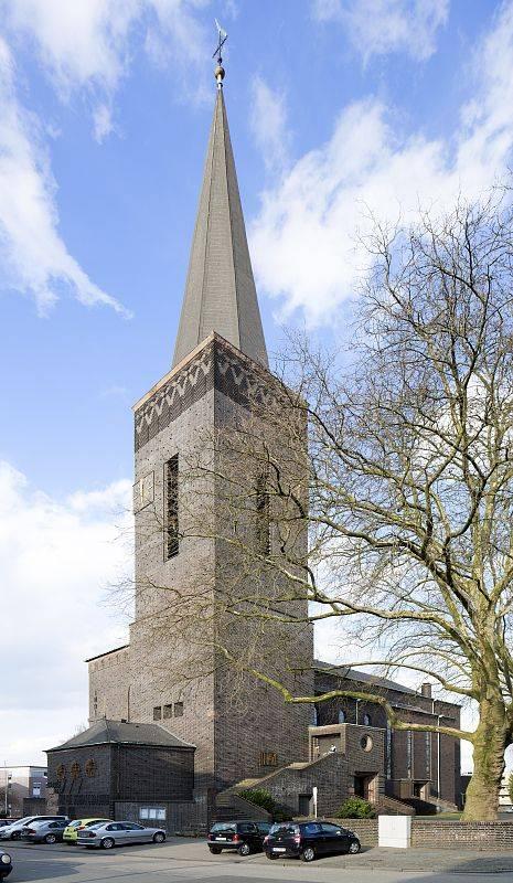 Gesamtansicht Herz Jesu von Südwesten