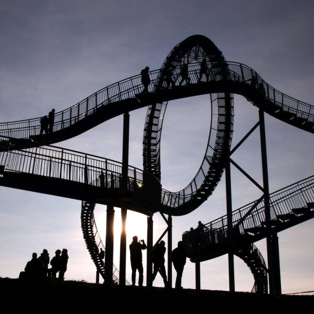 "Achterbahn" bei Dämmerung