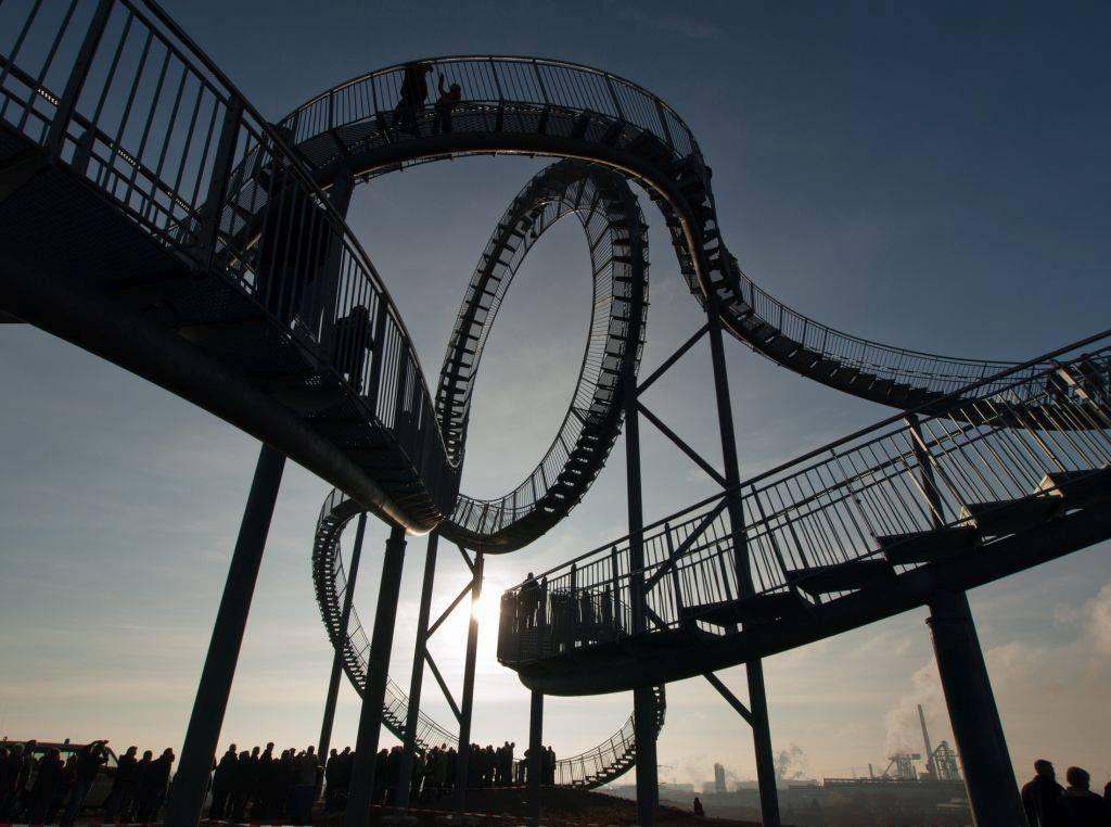 Tiger and Turtle - Magic Mountain bei Dämmerung