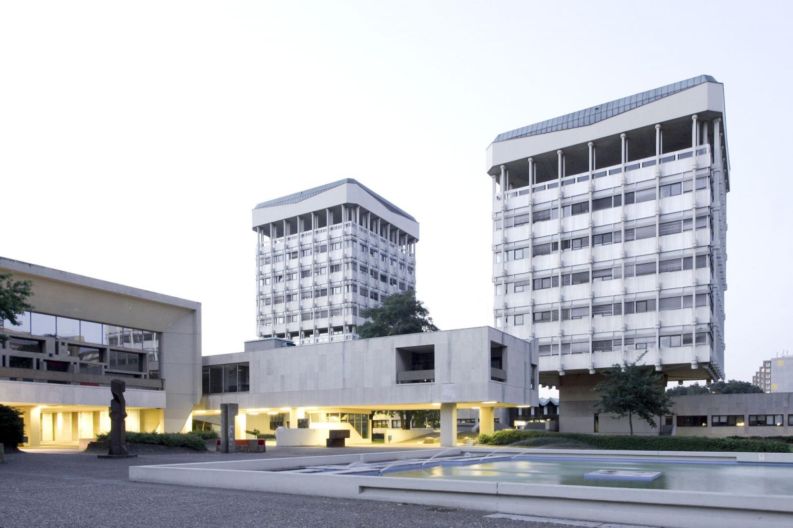 Rathaus Marl Anlage mit Hängehochhäusern