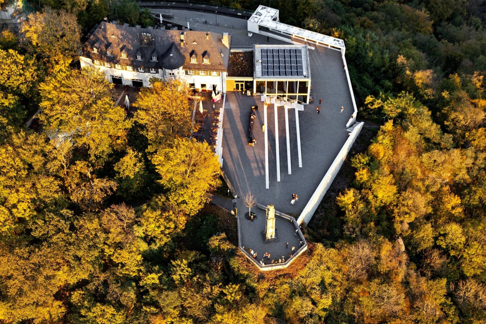 Drachenfelsplateau von oben