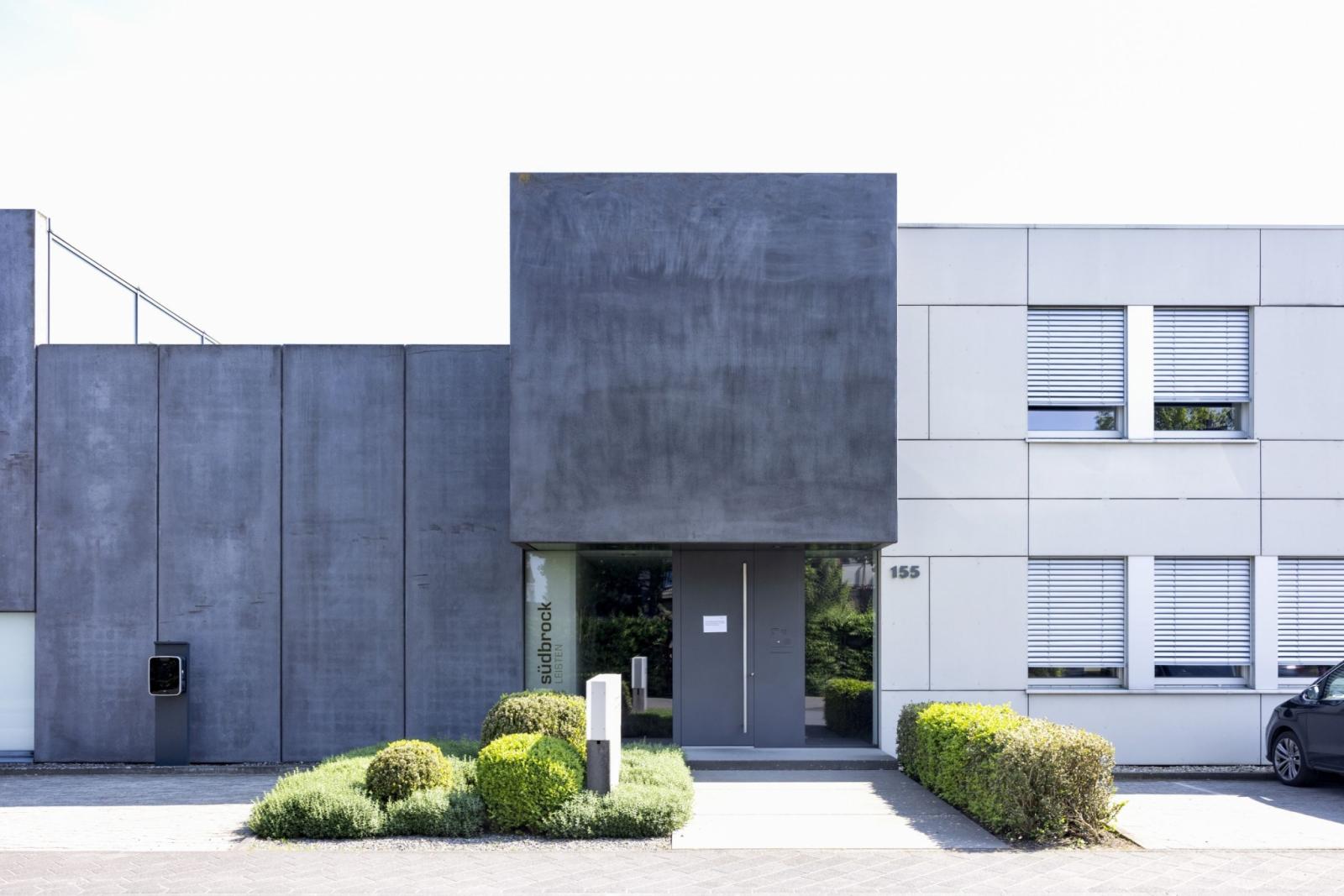 Eingangsbereich Lagerhalle Albert Südbrock GmbH
