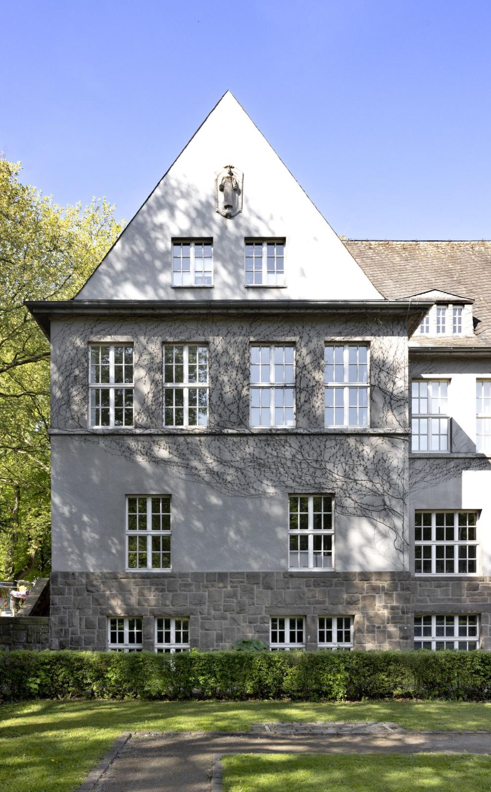 Neues Rathaus Schwerte, Frontansicht