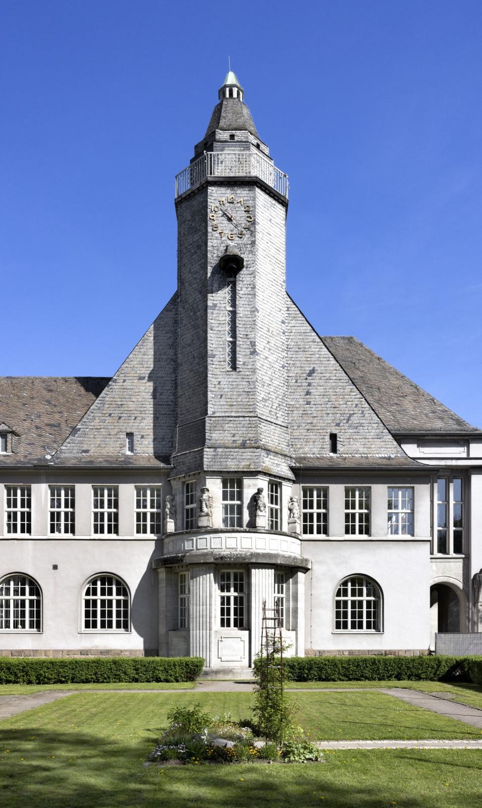 Neues Rathaus Schwerte, Frontansicht Turmbau
