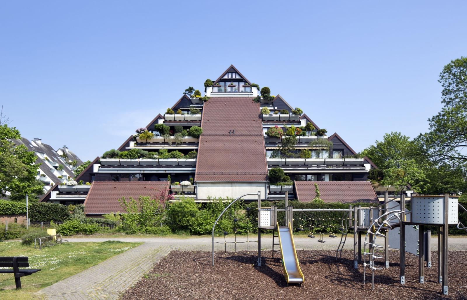 Wohnhügelhaus 4 aus den 1980er Jahren, Südansicht 
