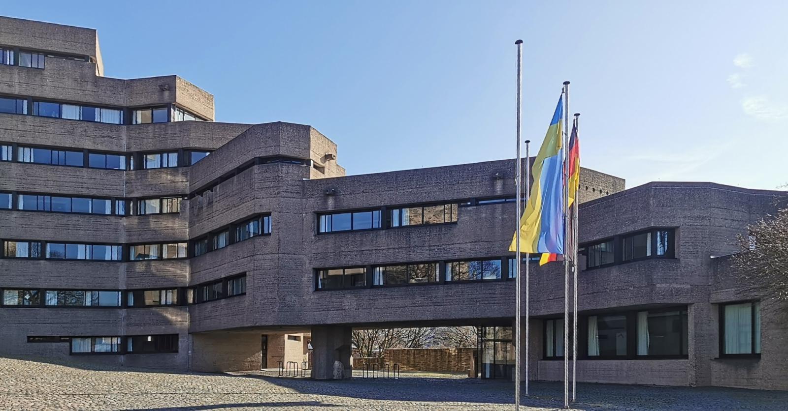 Rathaus Bensberg, Innenhof mit Durchgang