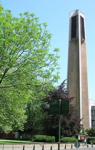 freistehender Glockenturm der Christuskirche