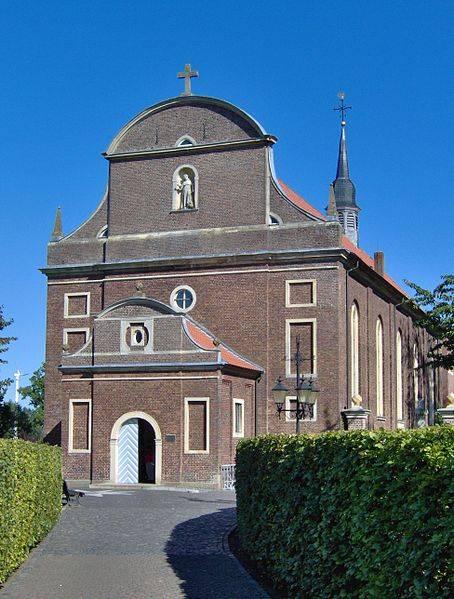 Außenansicht St. Franziskus 