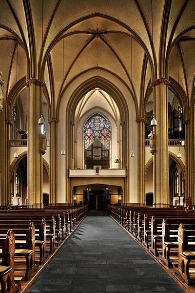 Innenansicht St. Nikomedes 