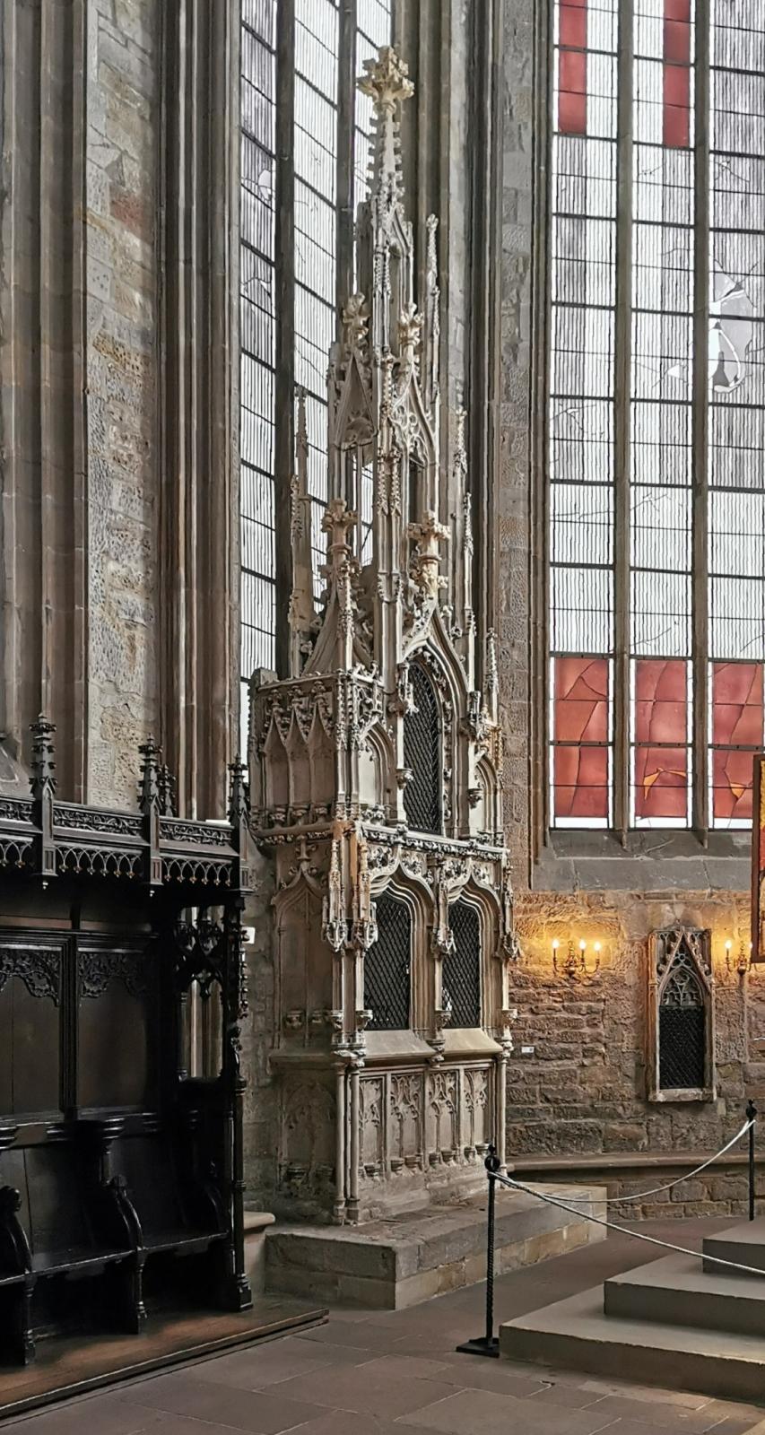 Sakramentshaus im Chor