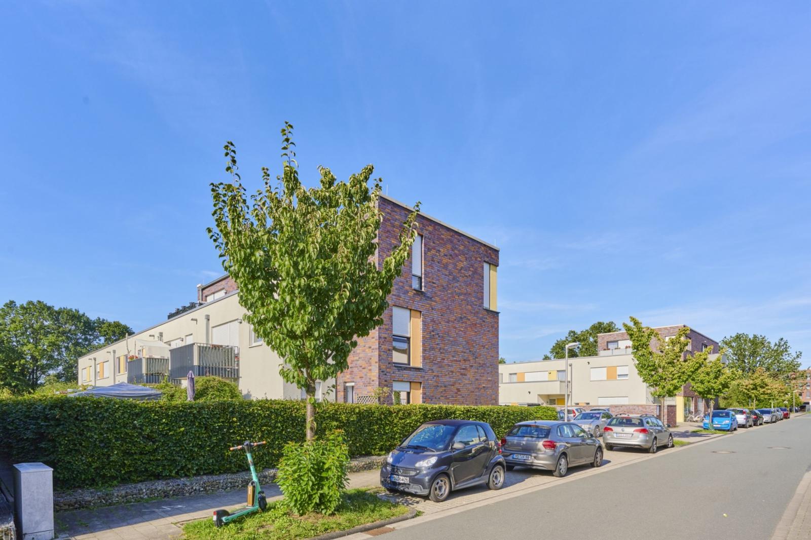 Straßenansicht des Gebäudeensembles