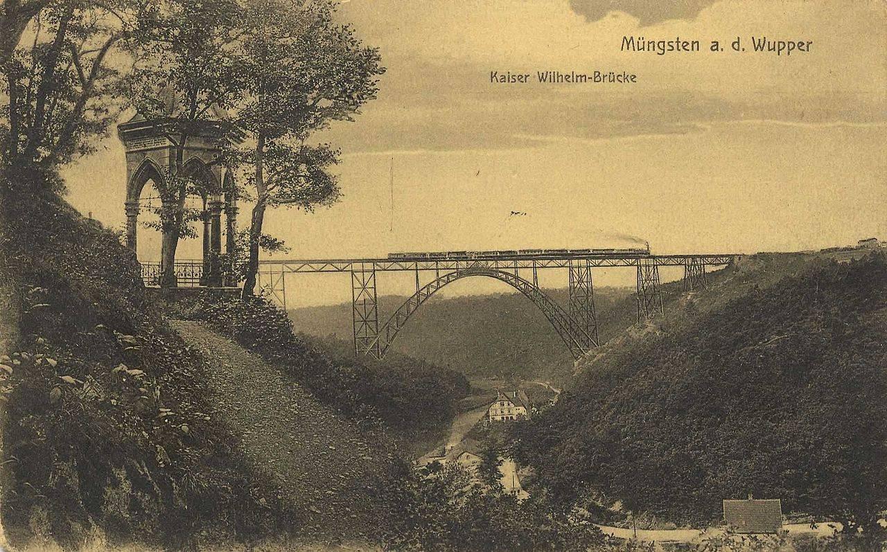 Müngstener Brücke und Umgebung mit Diederichstempel im Jahre 1912