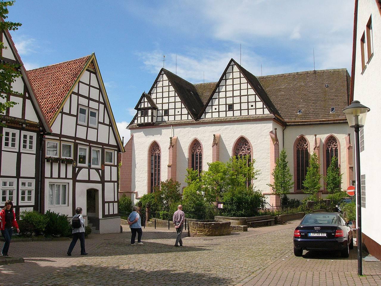 Blick auf die ehemalige Klosterkirche in Blomberg