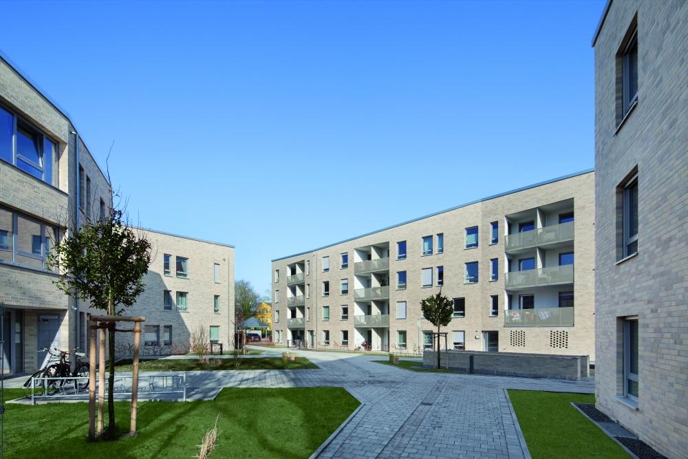 polygonale Hausformen mit geneigten Dachrändern