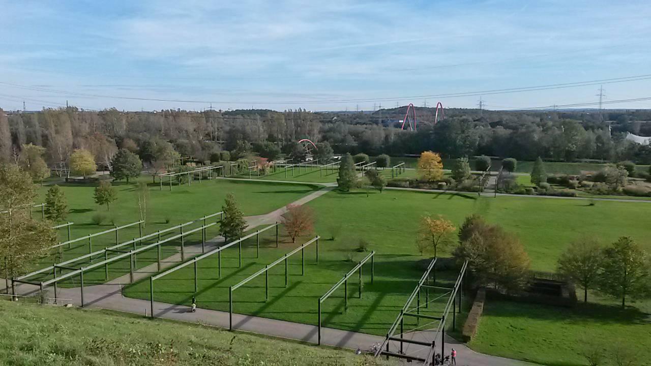 Blick von der Pyramidenhalde in den Nordsternpark