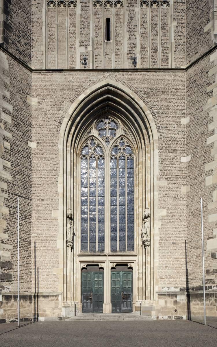 Portal von St. Georg