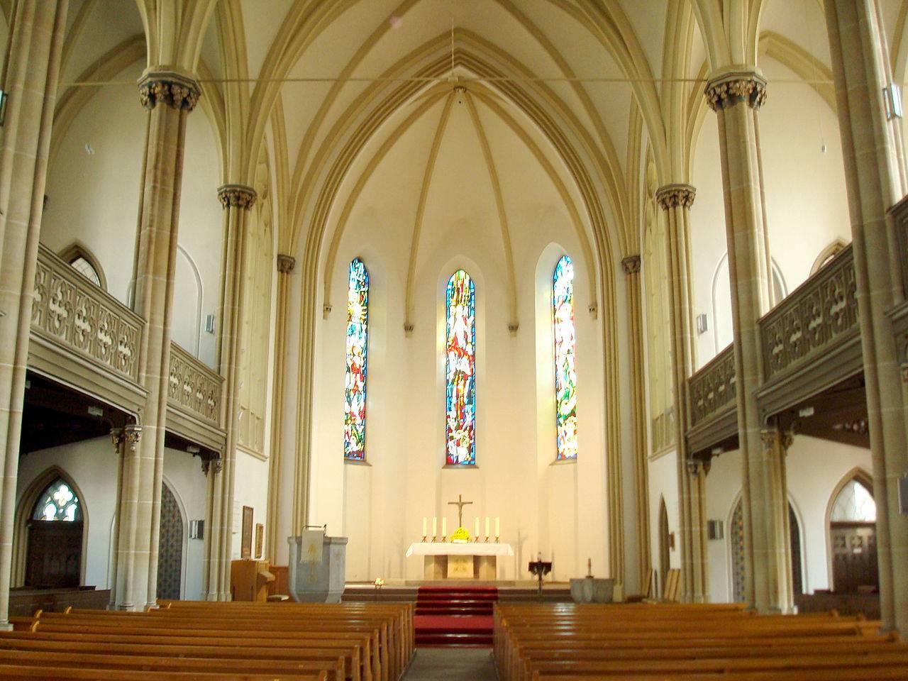 Innenraum mit Blick zum Chor