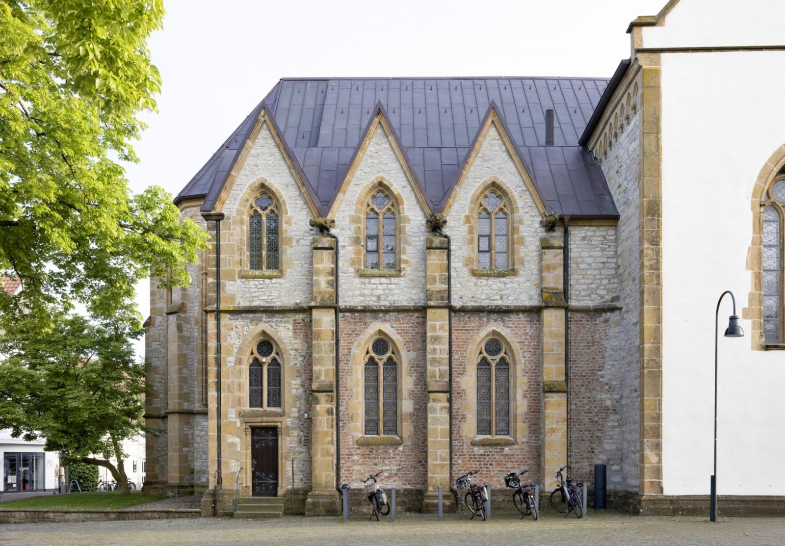 Chor mit Sakristeianbau von Norden