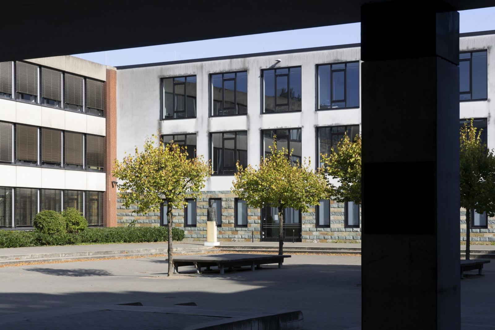 Blick in den Schulhof