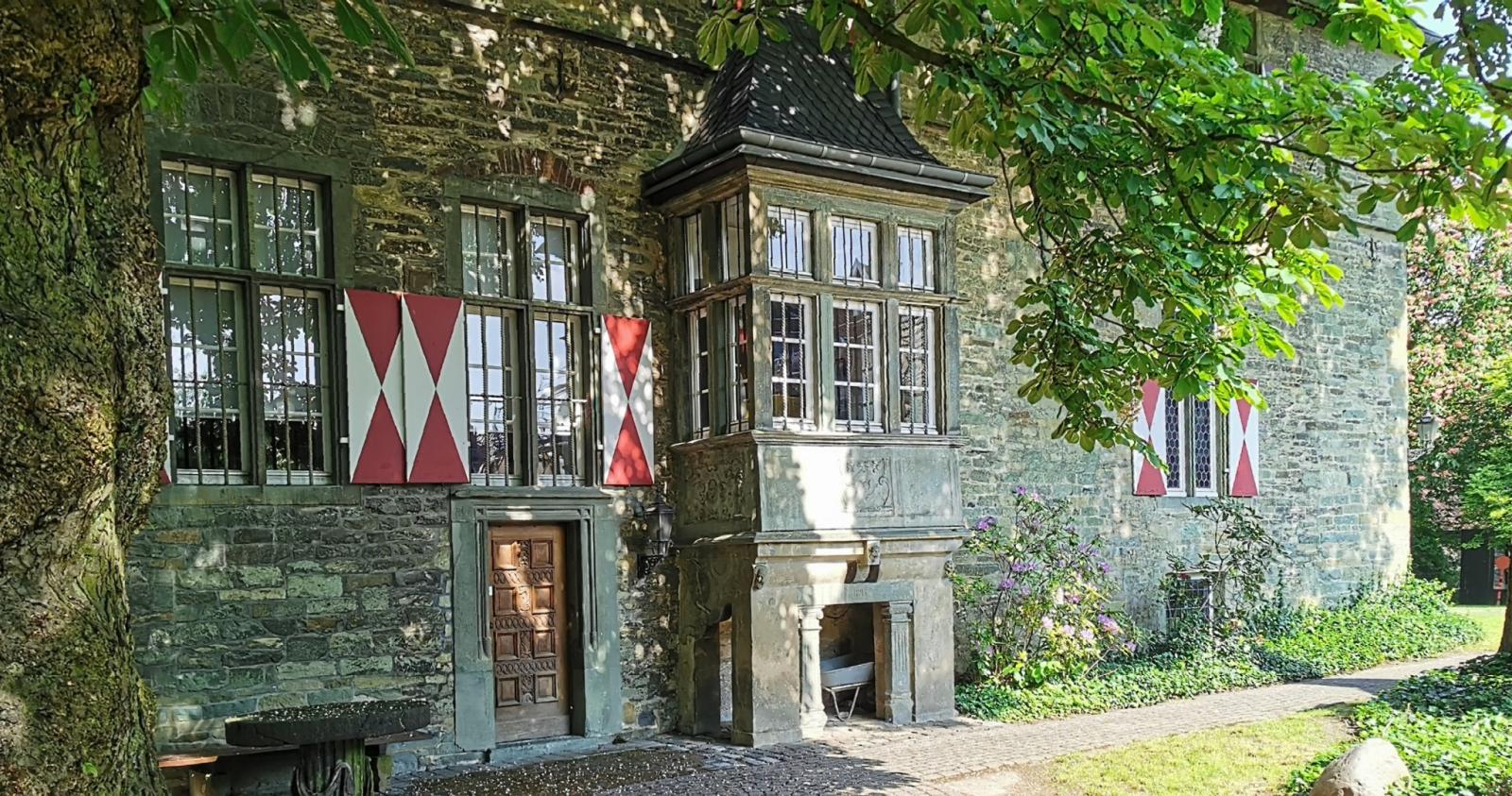 Erker am Haupthaus