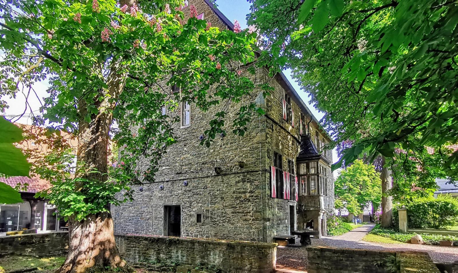 Rückansicht Haupthaus des Burghofs aus dem 16. Jh.