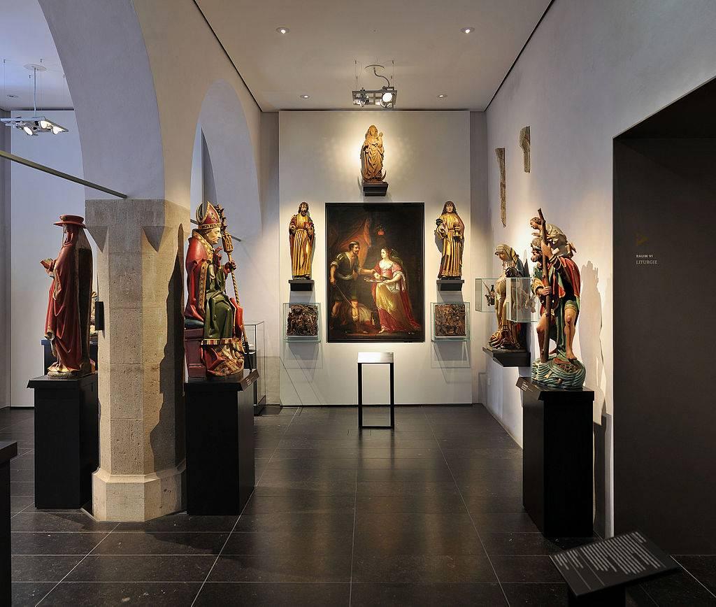 Stiftsmuseum Raum 5 „Skulpturen“