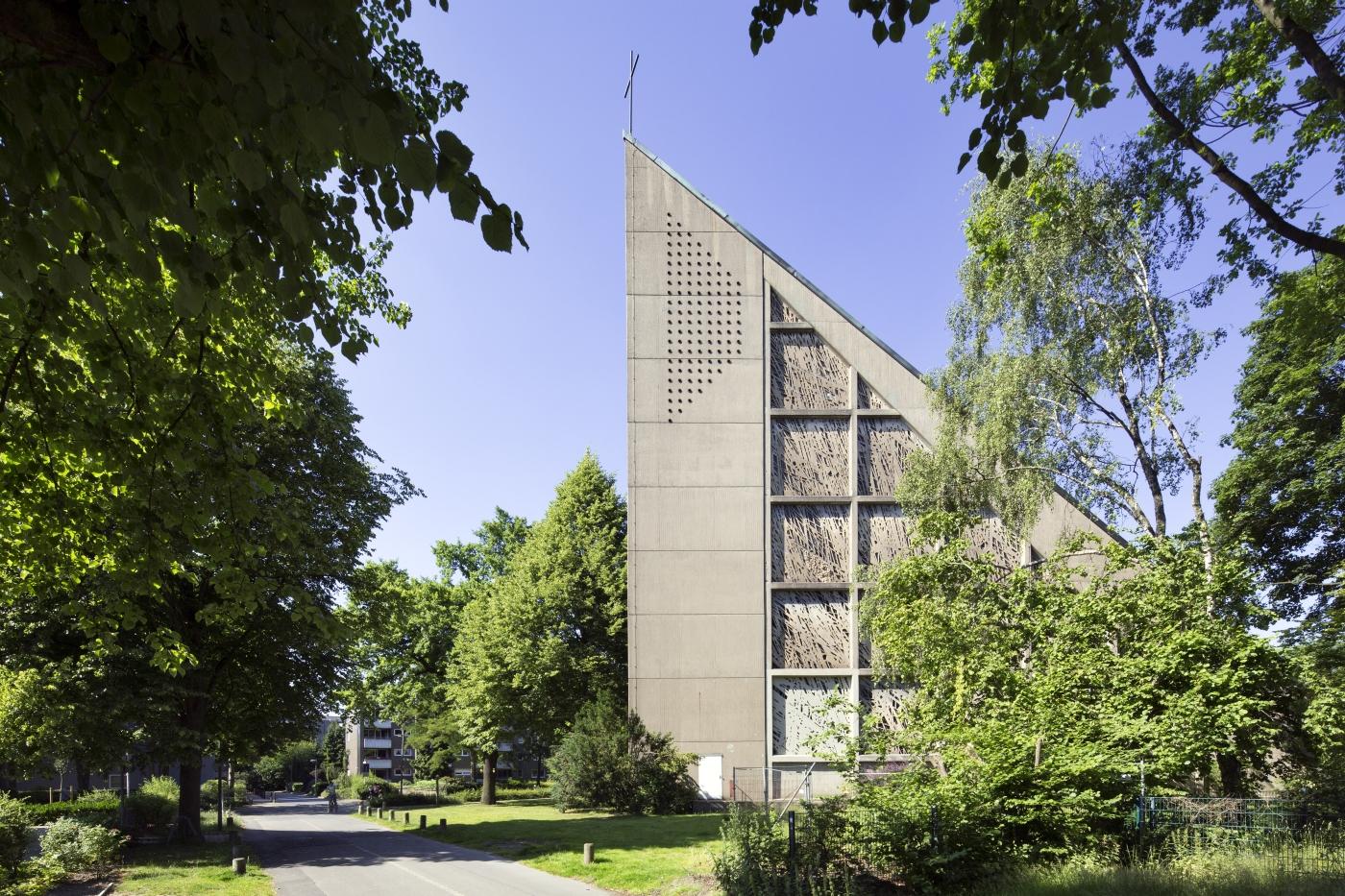 Außenansicht Stephanuskirche in Gelsenkirchen-Buer