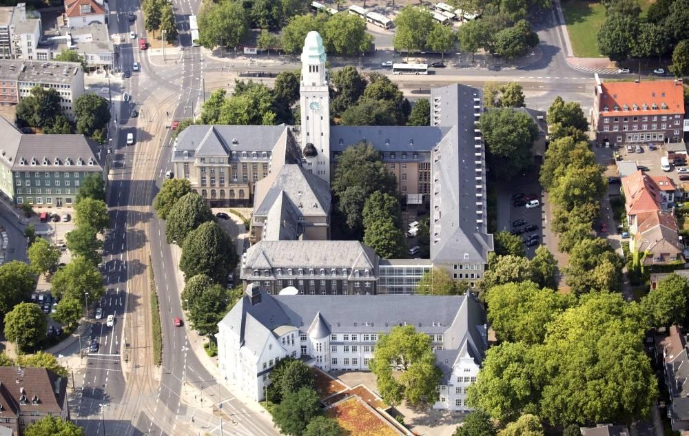 Luftbild des Rathauses in Gelsenkirchen Buer