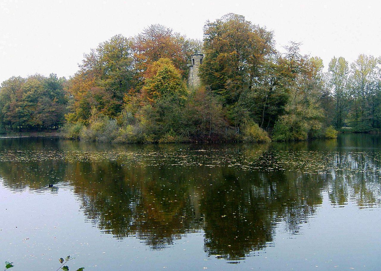 Insel mit Ruine im Steinfurter Bagno