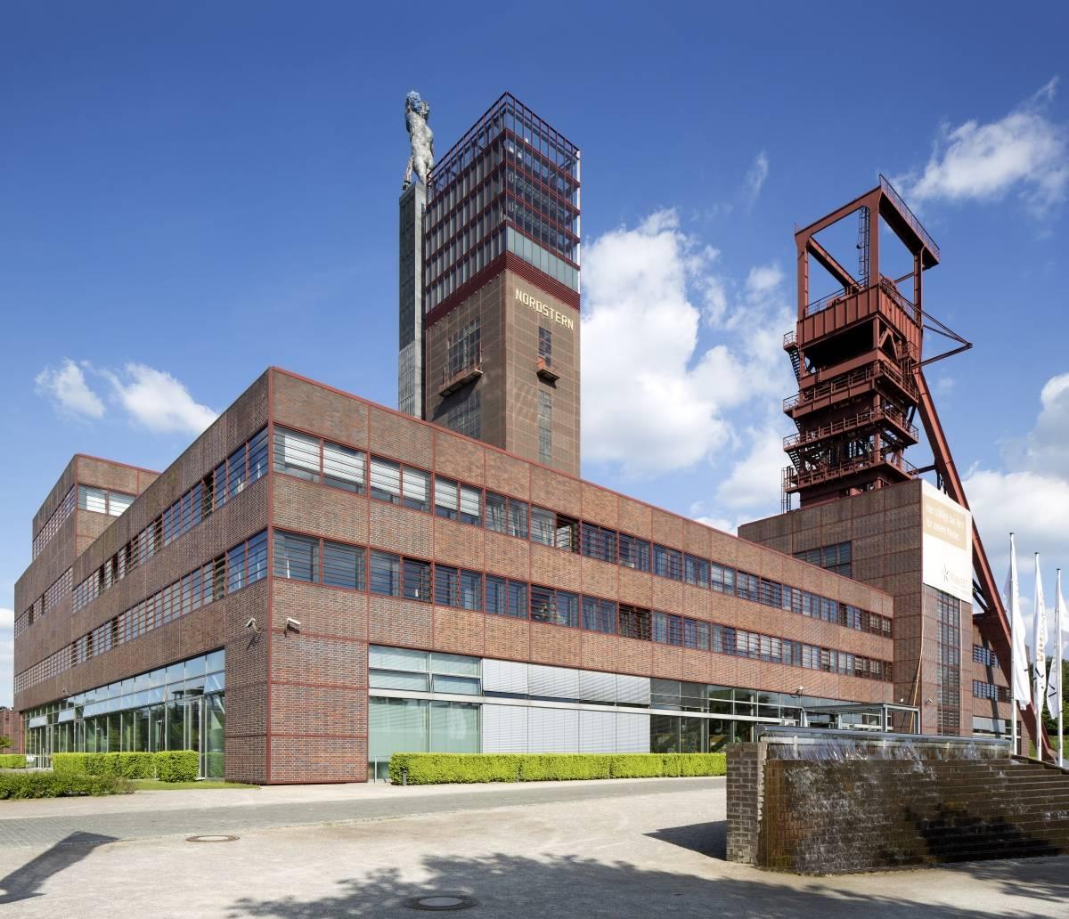 Straßenansicht Hauptverwaltung mit Nordstern- und Förderturm