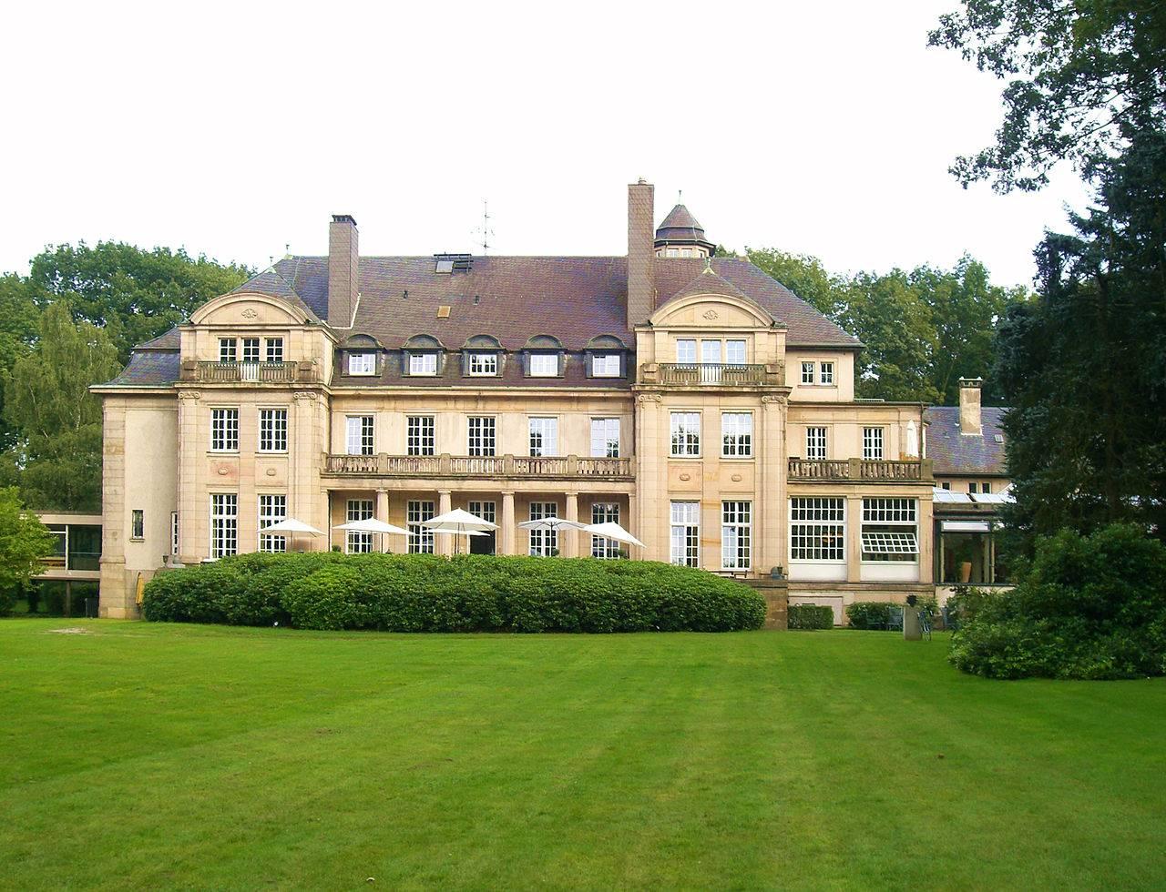 Ehem. Evangelische Akademie, Gartenseite