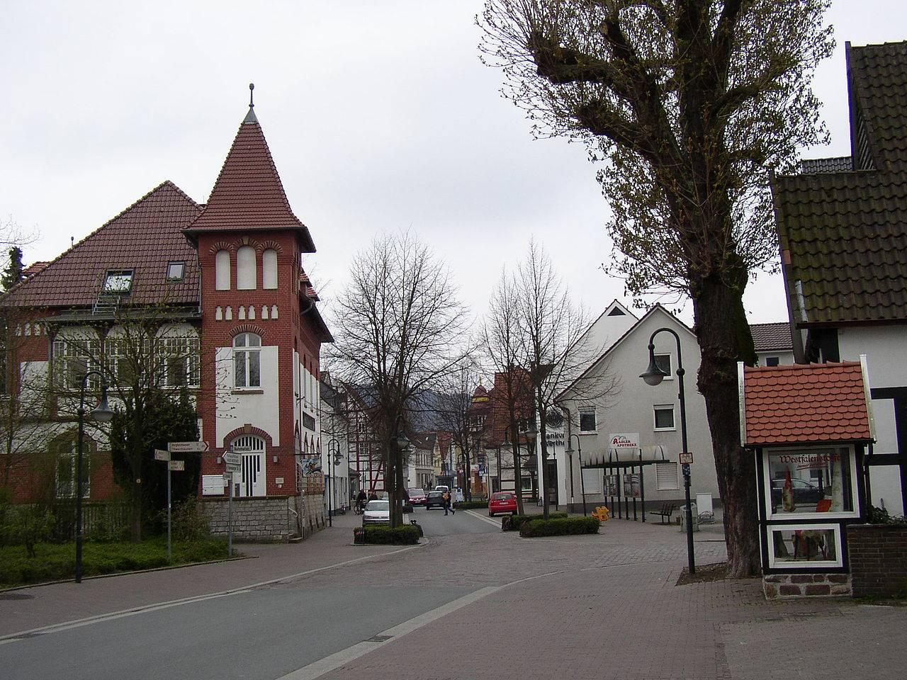 Blick in die Ravensberger Straße mit Kaiserlicher Post