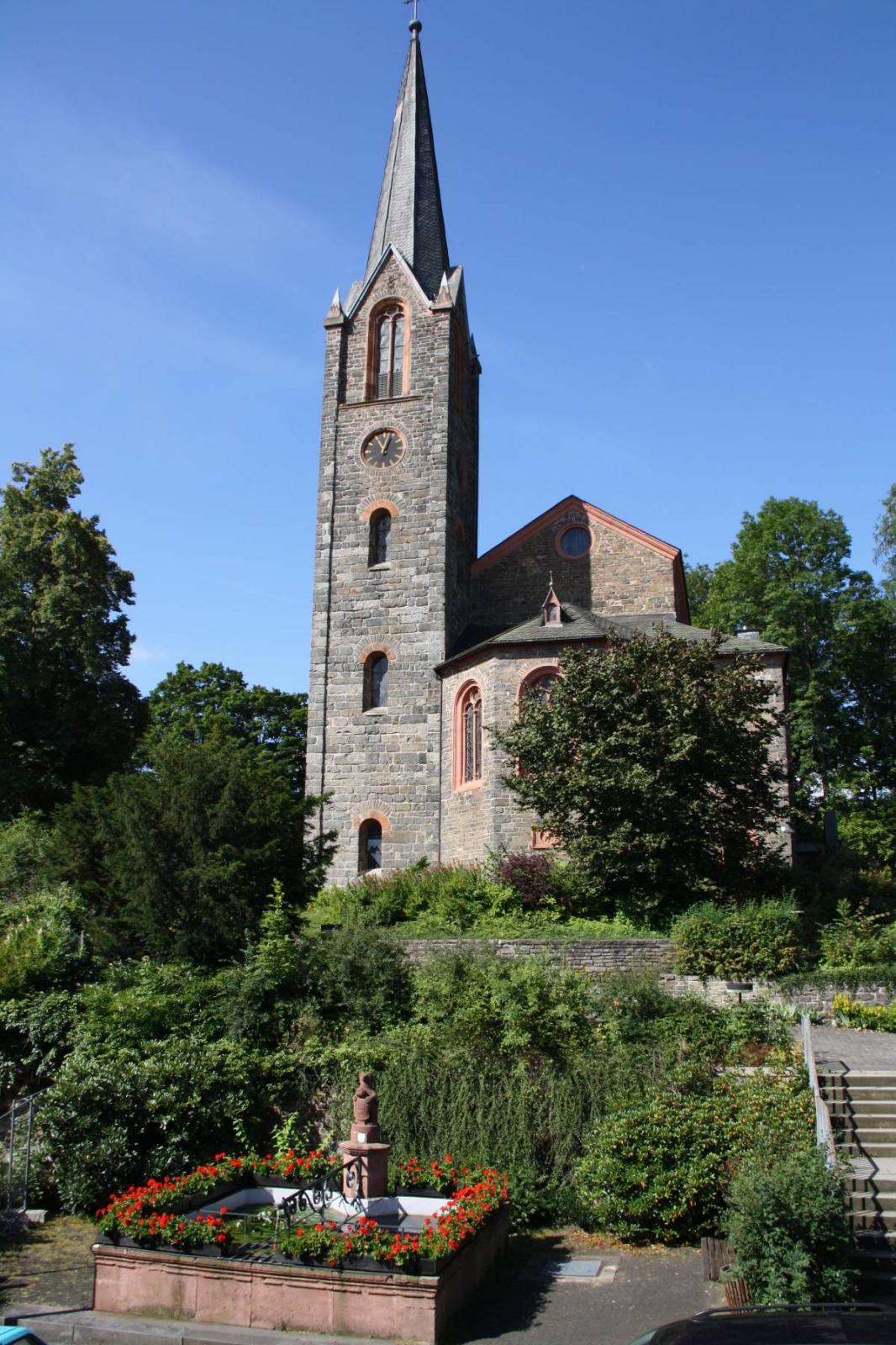 die neugotische evangelische Stadtkirche von Bad Berleburg