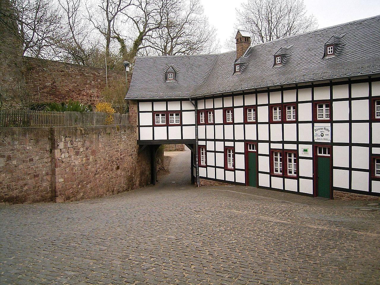 Pförtnerhaus im Vorhof